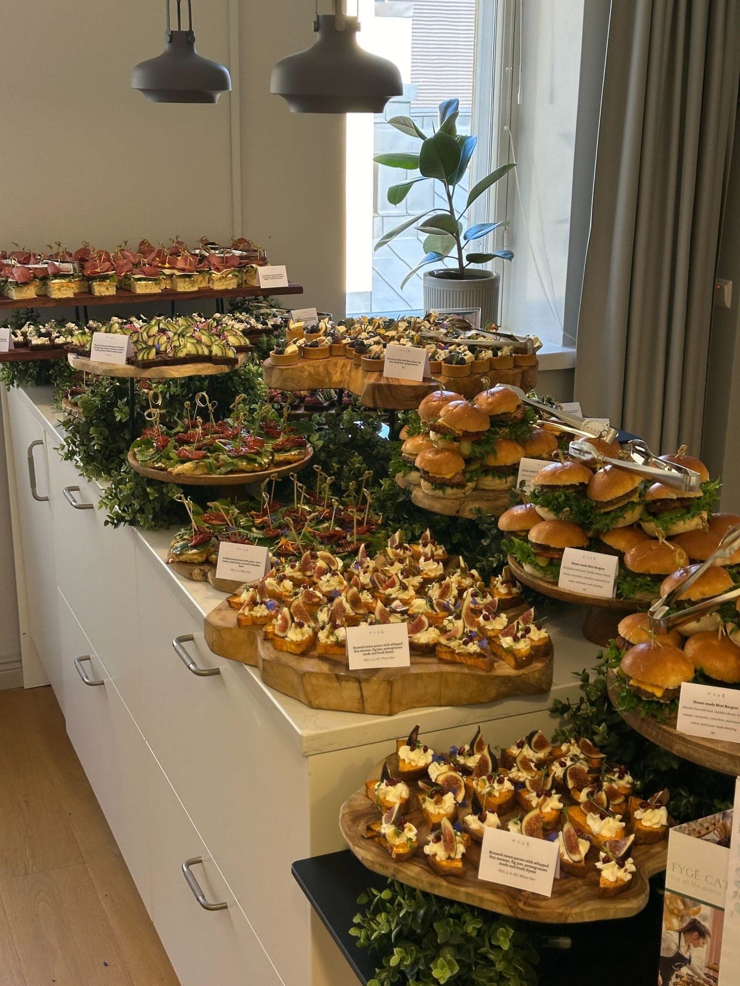 BearingPoint's Lunch event for 27 Guest